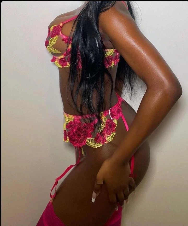Fikile – Ghanaian escort in Chennai — 1 / 6