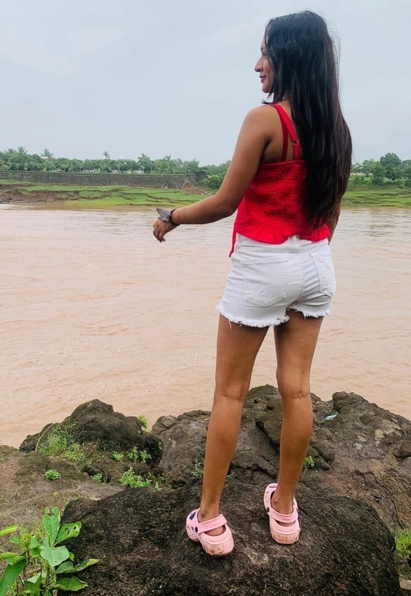 Sanjana – Indian escort in Ahmedabad — 1 / 4