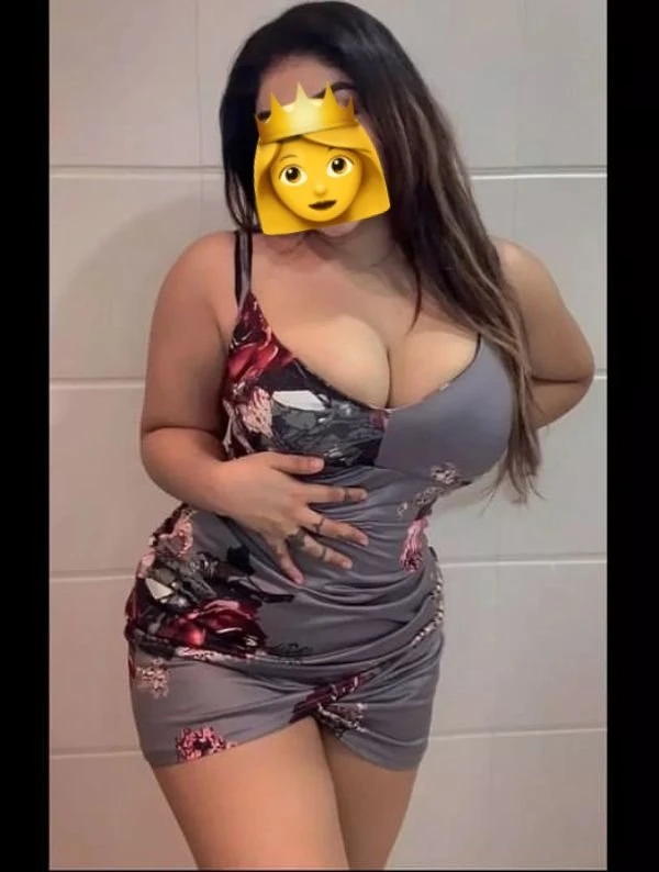 Pranomi Banerjee Cam Queen 🥰 – Indian escort in Bangalore — 4 / 5