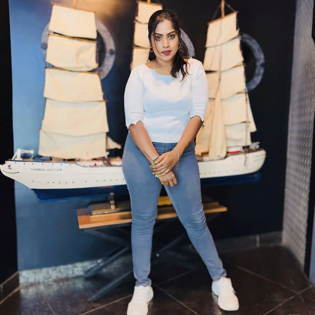 PREMIUM ESCORT SERVICE BHUBANESWAR – Indian escort in Bhubaneshwar — 12 / 16