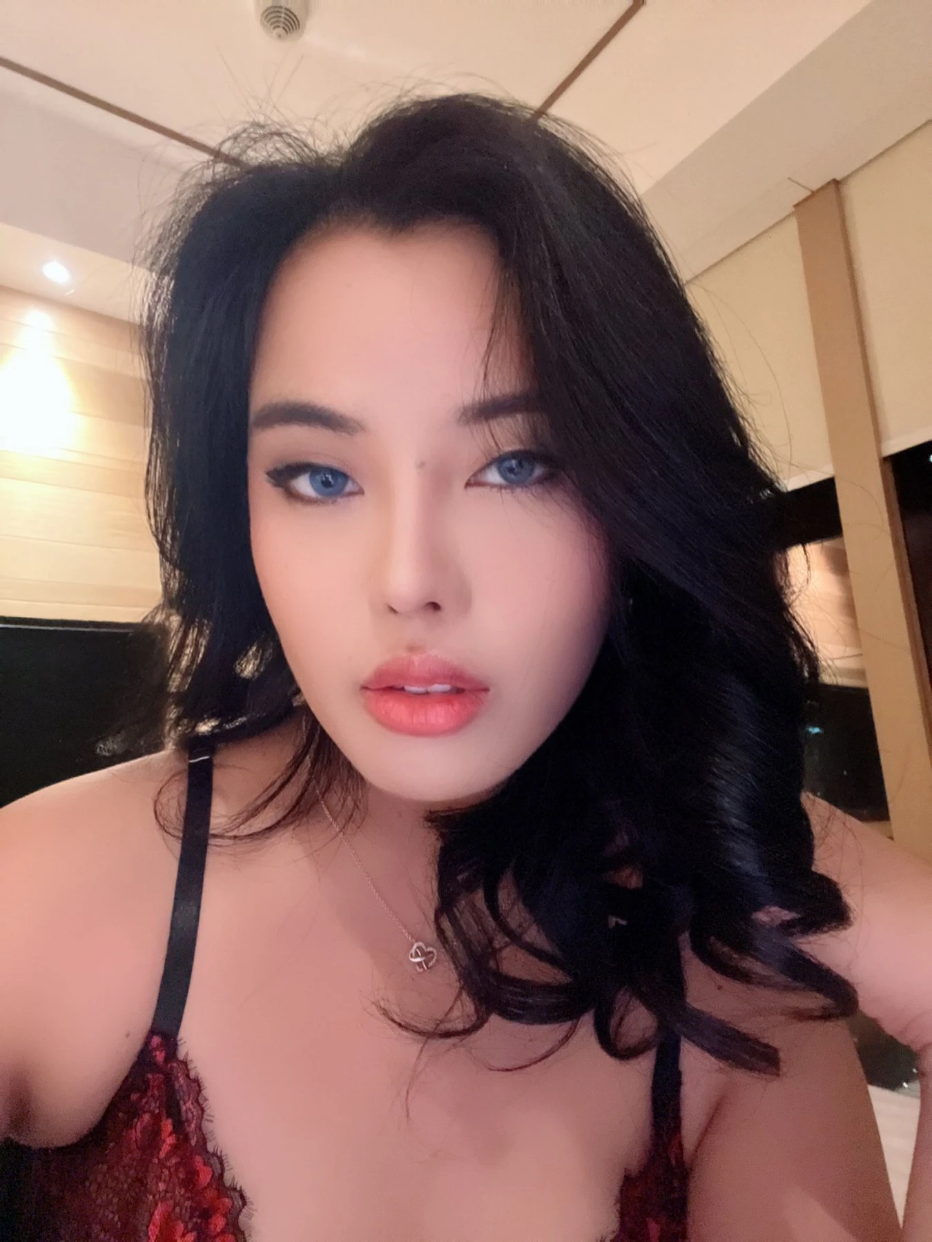 Candy kazhaktan – Kazakhstani escort in Hong Kong — 16 / 23