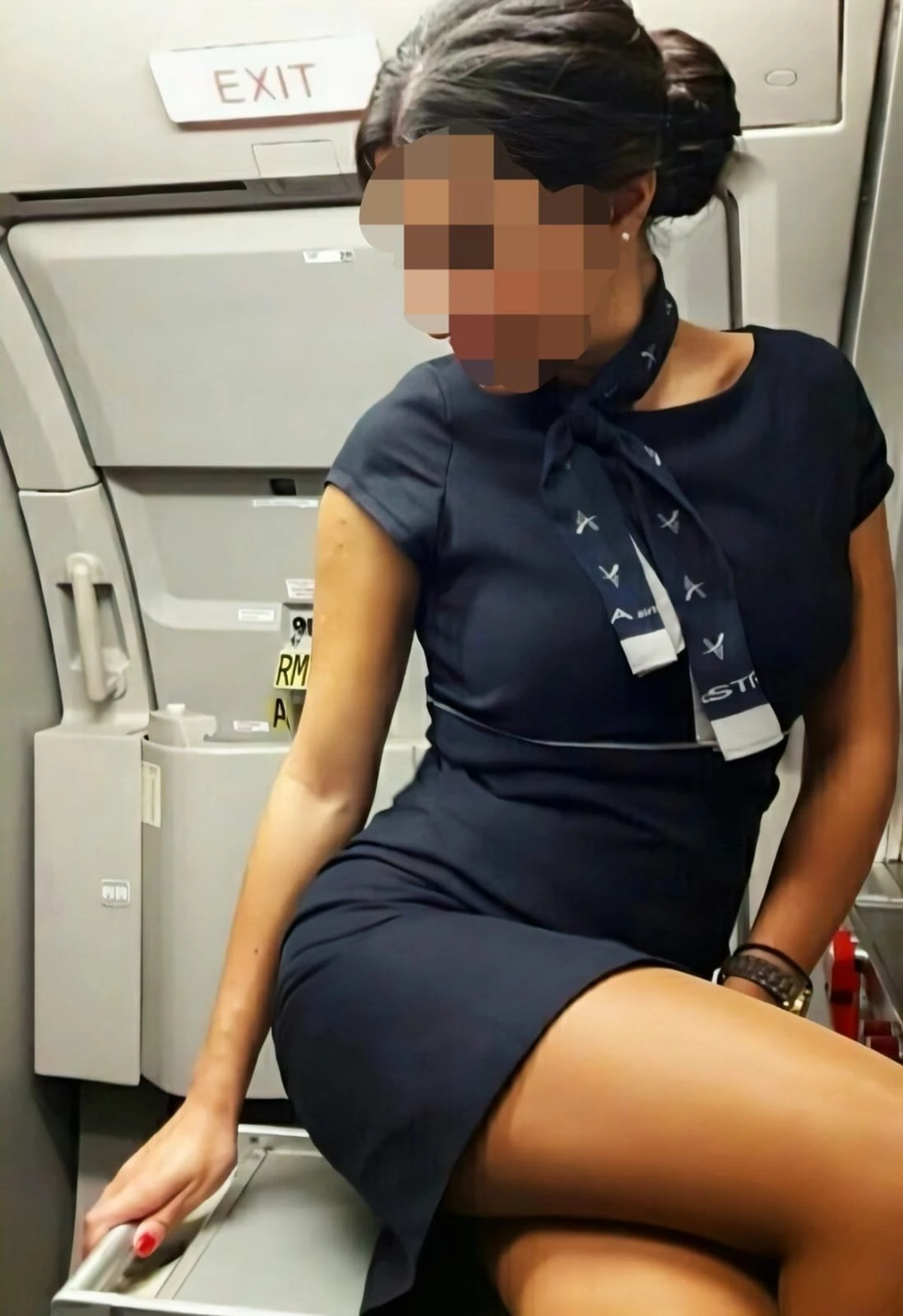 Indigo Airhostess. Real Meet. Cam – Indian escort in Bangalore — 3 / 30