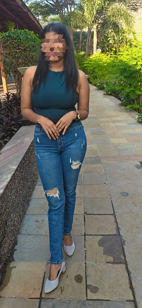 Independent Girl for Webcam & R meet – Indian escort in Ahmedabad — 3 / 4