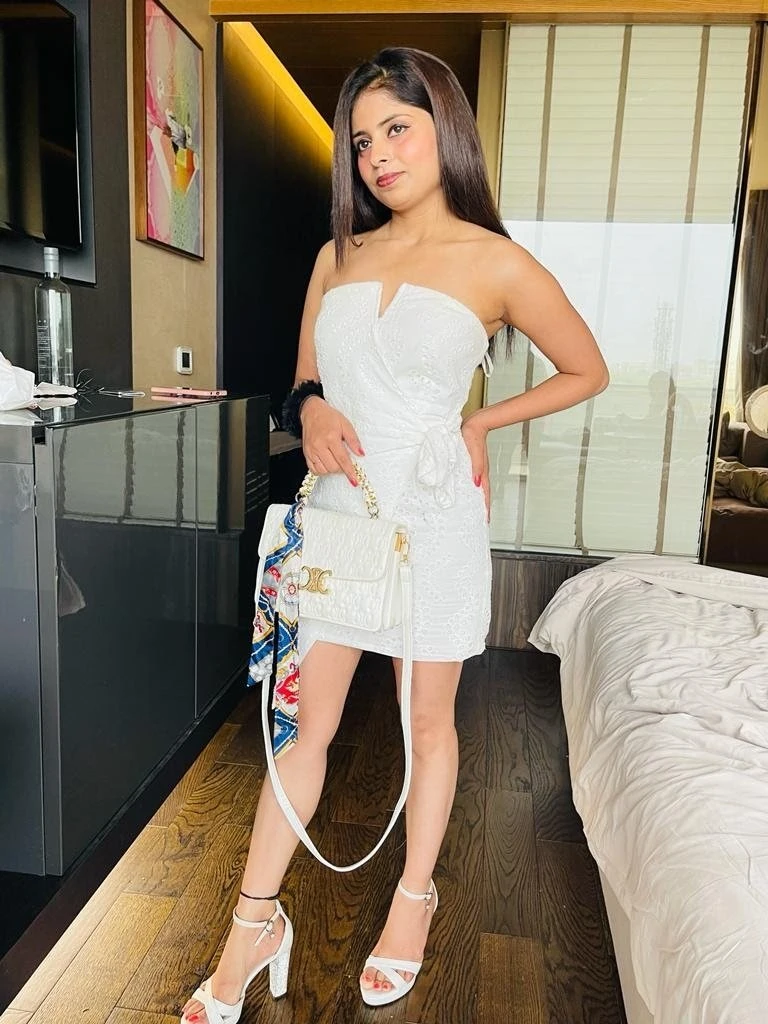 No Advance Escorts Cash On Delivery COD – Indian escort in Candolim, Goa, Escort, Candolim