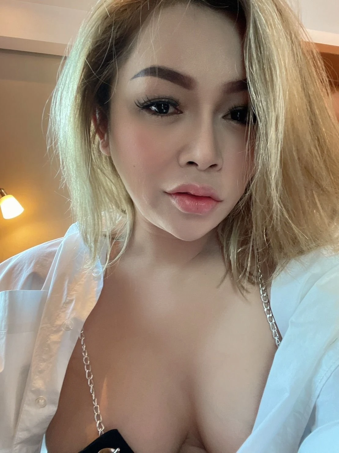 Alina independent 🦋 – Russian escort in Gurgaon — 4 / 5
