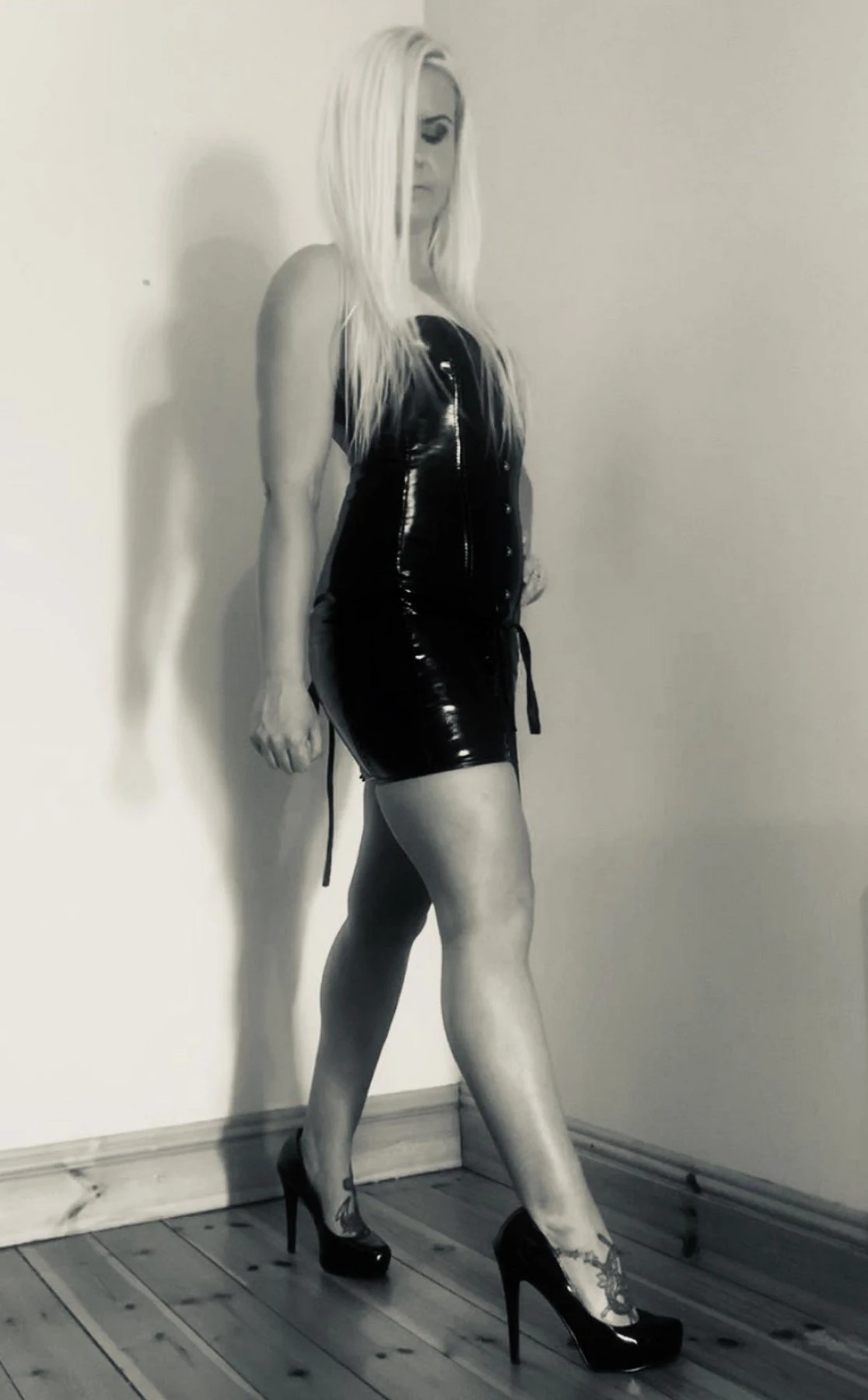 Mistress Harley 🇬🇧 BRIT FEMDOM – British dominatrix in Split — 2 / 11