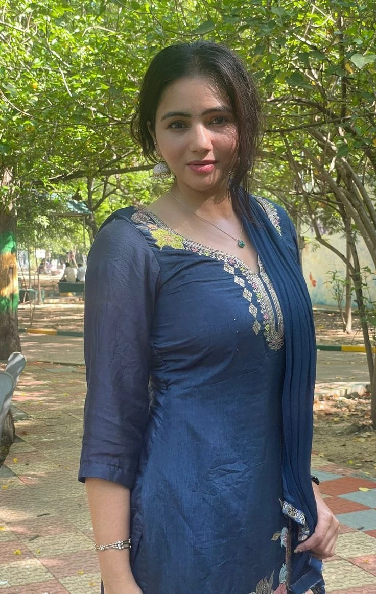 ꧁☆♧🦋 Soniay ༻♧☆꧂ – Indian escort in Ahmedabad — 1 / 3