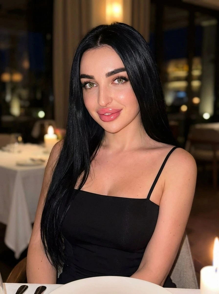 Lilia – Ukrainian escort in Hong Kong — 2 / 6