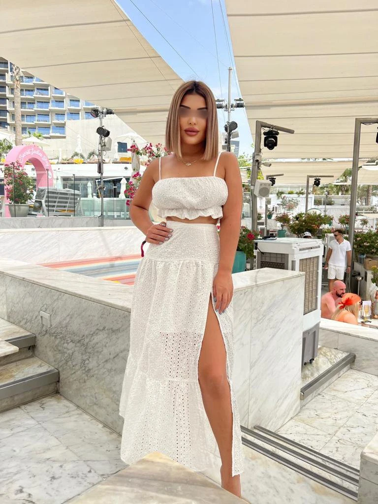 ALINA Tight Tunnel – Brazilian escort in Hong Kong — 3 / 11