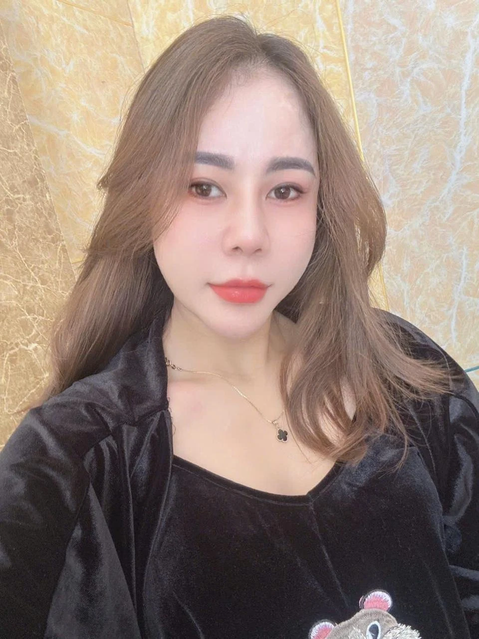 Tina – escort in Bangalore — 2 / 5
