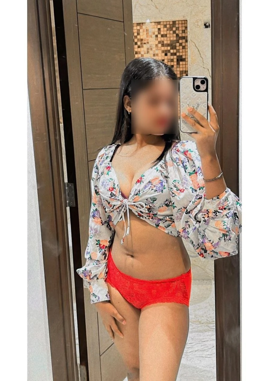 Maya – Indian escort agency in Candolim, Goa — 2 / 3