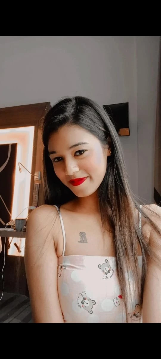 Tina – Indian escort in Chennai — 2 / 4