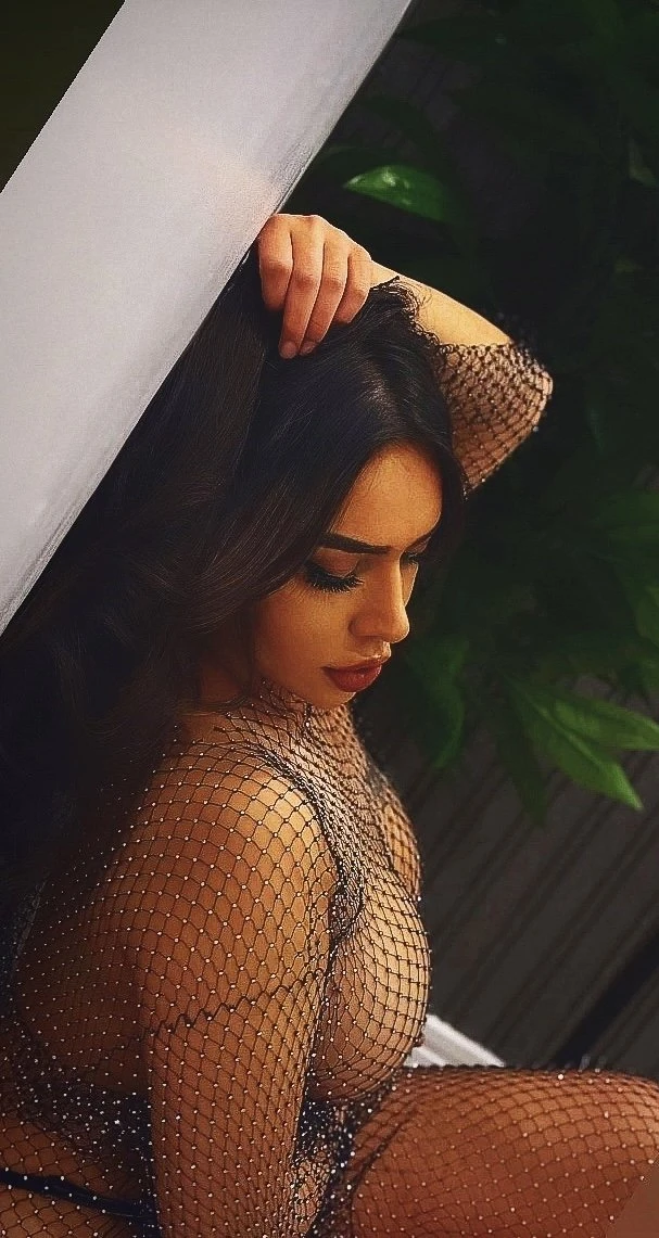 Turkan – Azerbaijani escort in Baku — 23 / 29