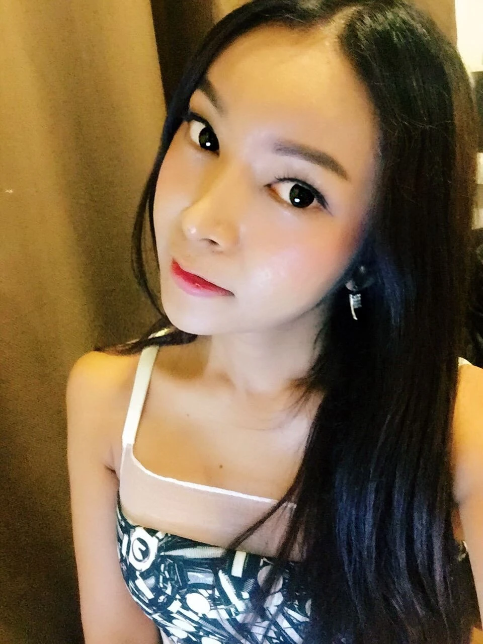 Lyn – escort in Hong Kong — 3 / 9