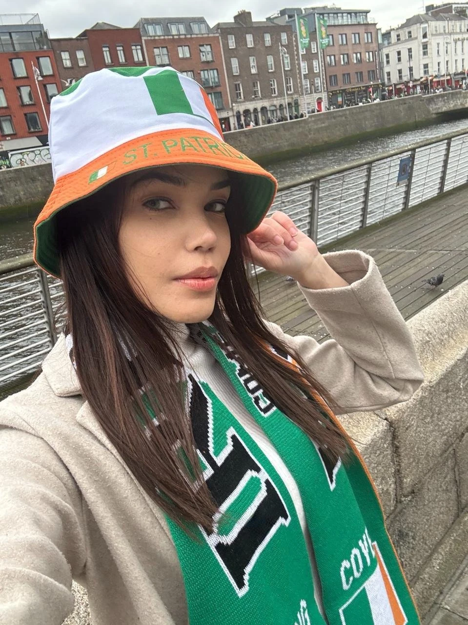 Effy Cobain – Brazilian escort in Hong Kong — 10 / 11
