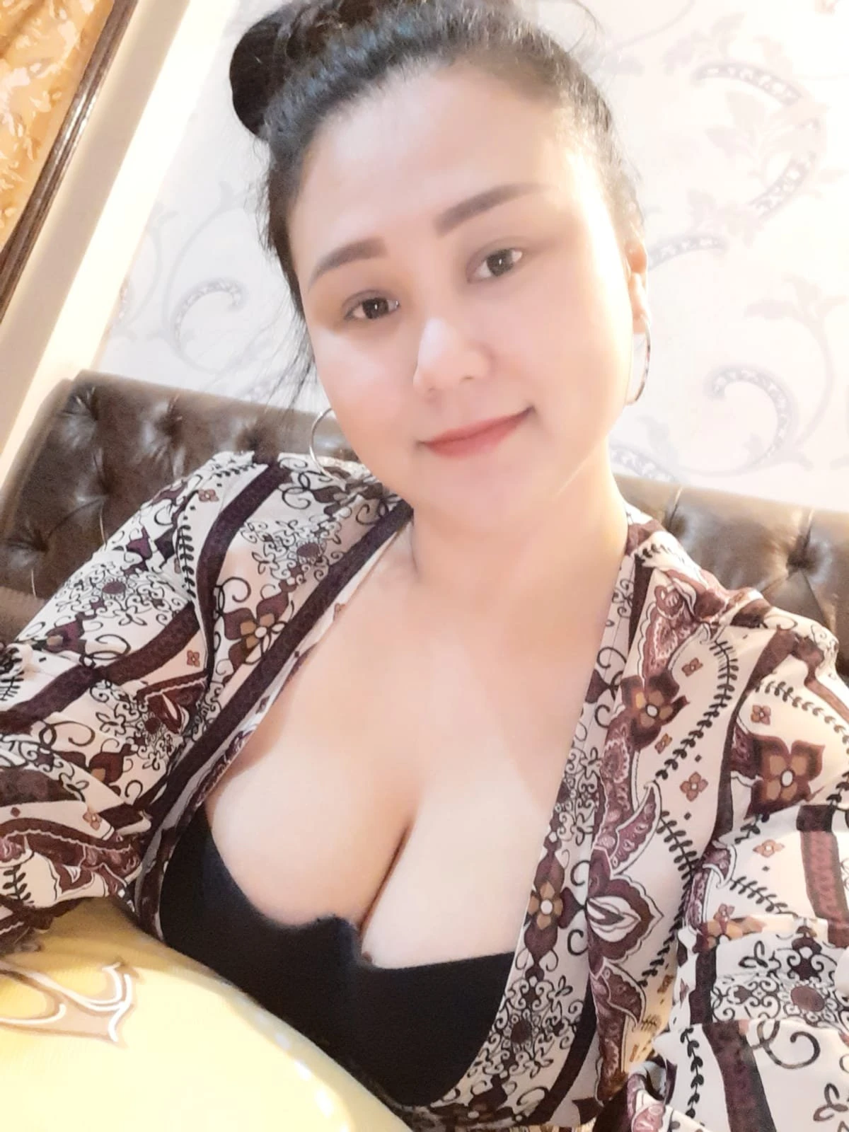 Napah Cam Show – Thai escort in Bangalore — 4 / 7