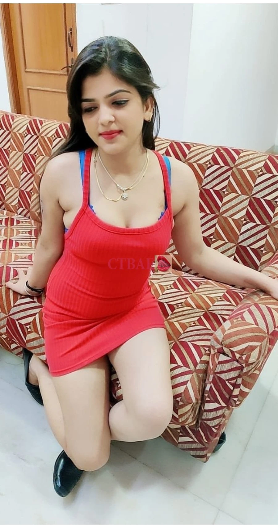 Riya – Indian escort in Bangalore — 2 / 3