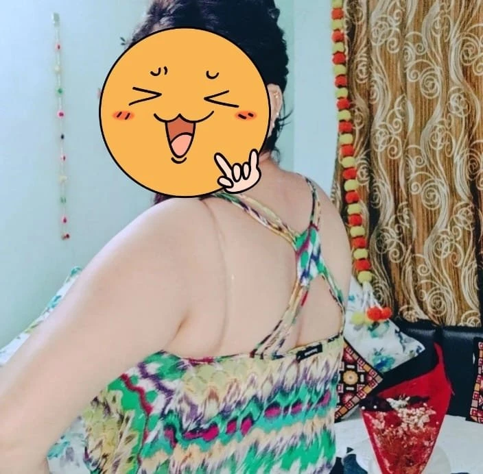 Soniya Sharma – Indian escort in Ahmedabad — 4 / 6