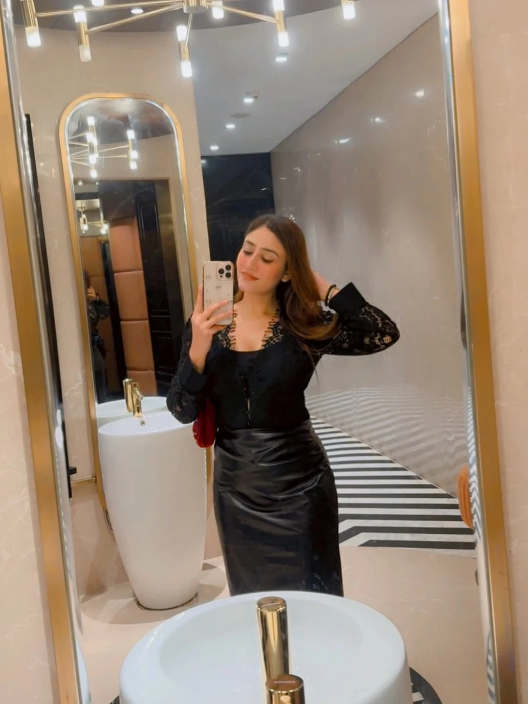 Elina – Indian escort in Bangalore — 5 / 7