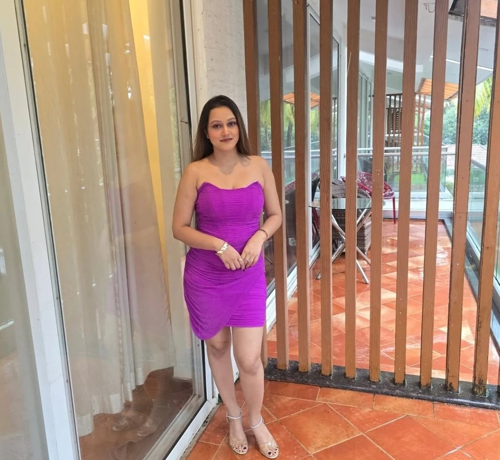 Kajal – Indian escort in Bangalore — 2 / 3