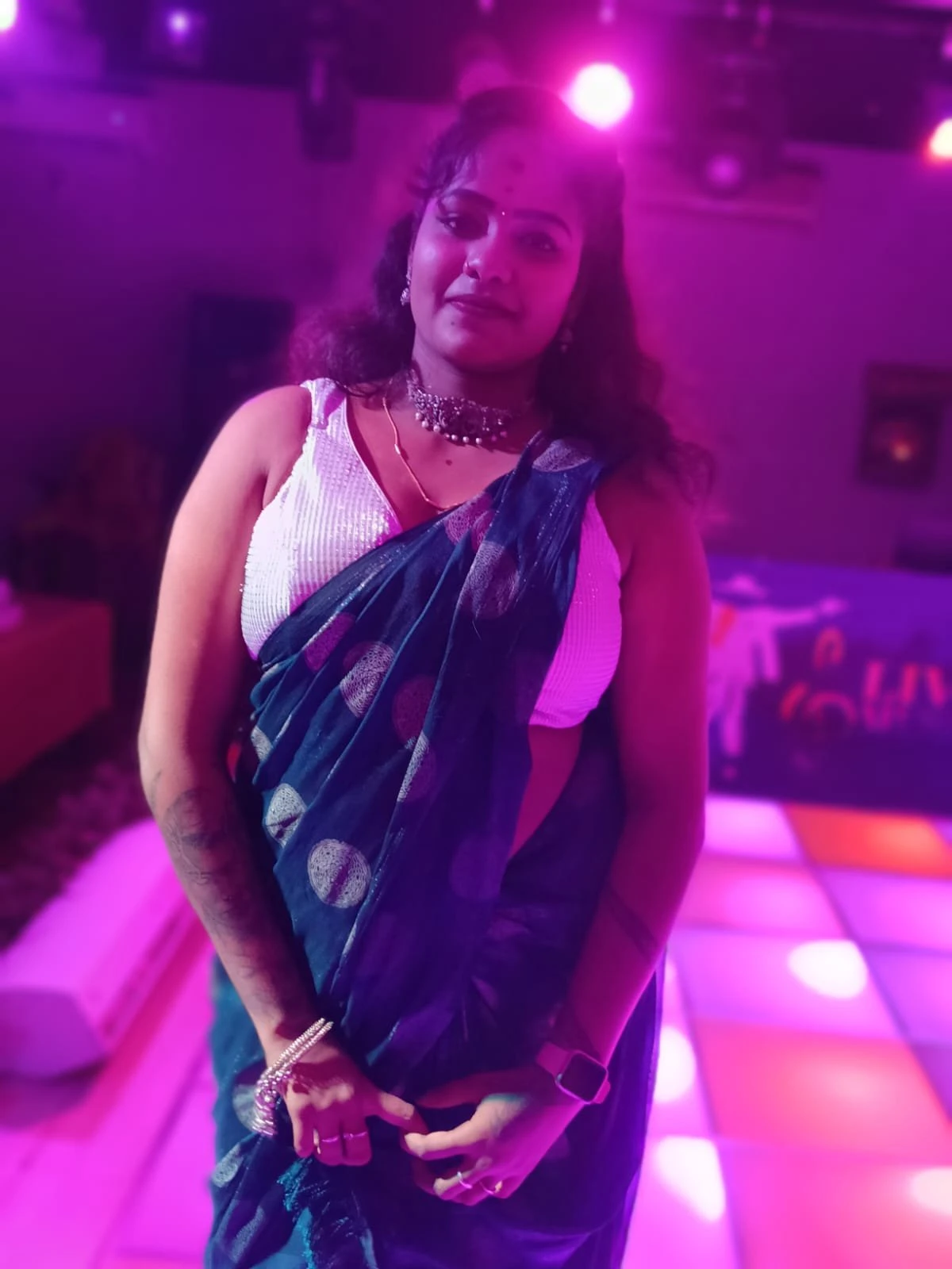 TAMIL GIRLS AND CELEBRITY & MODELS – Indian escort in Chennai — 1 / 15