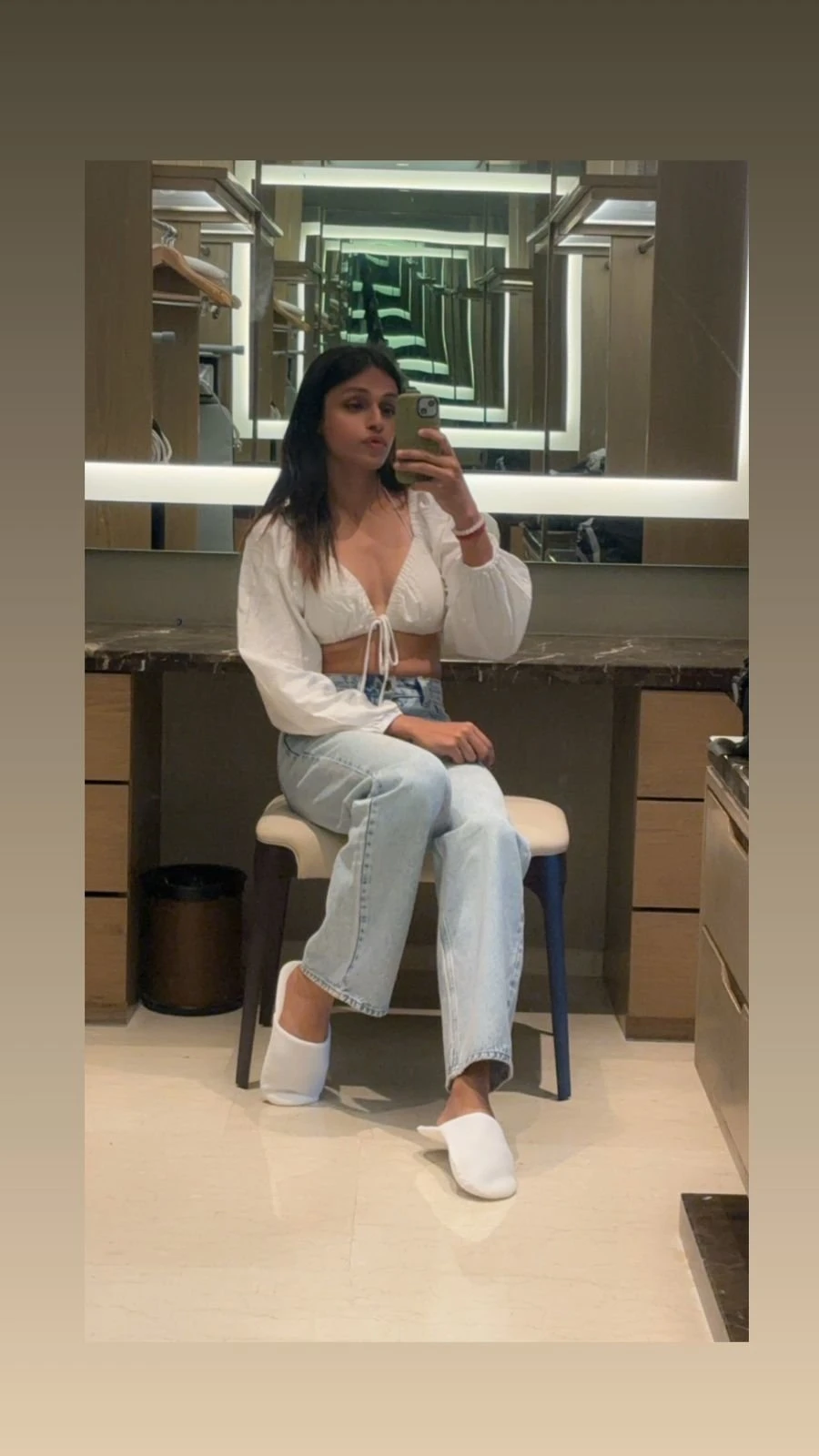 Naira – Indian escort in Ahmedabad — 2 / 4