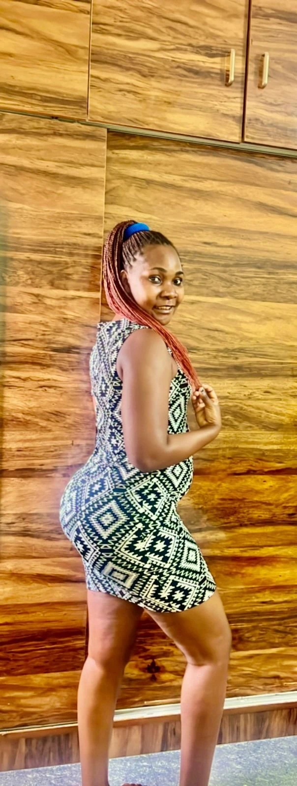 Soniah – Kenyan escort in Bangalore — 2 / 4