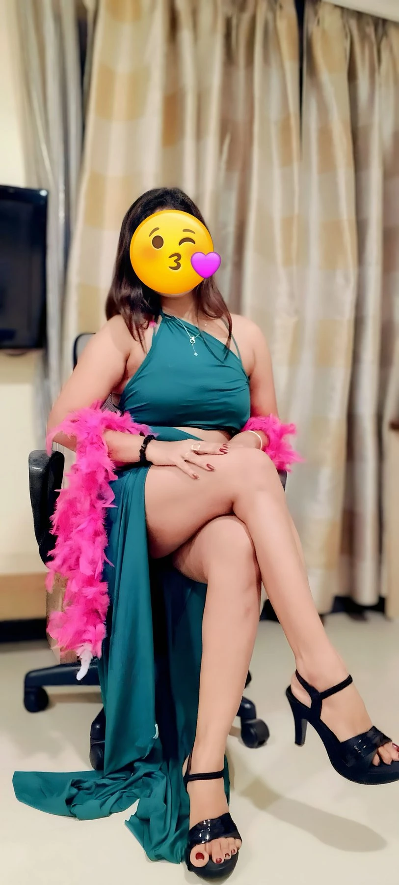 Mayuri available in Banglore for cam onl – Indian escort in Bangalore — 11 / 12