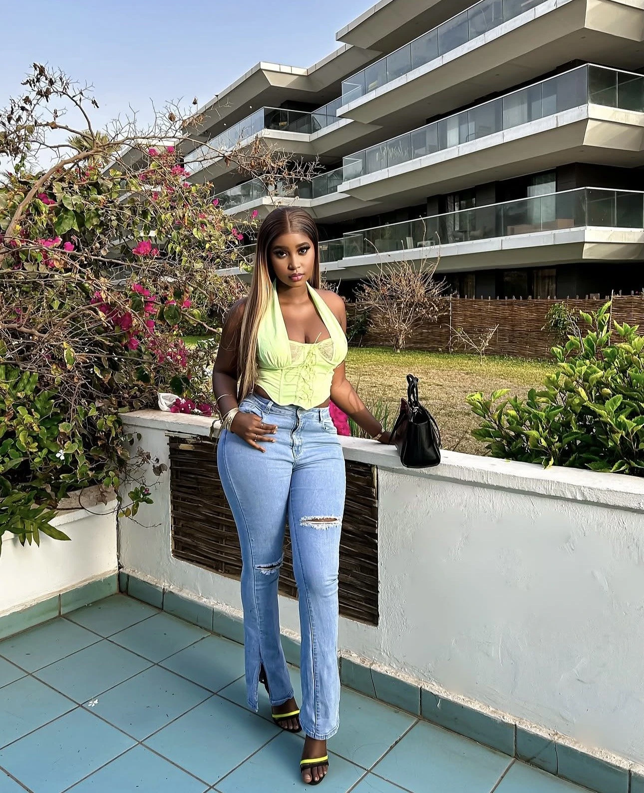 Sandra – Ghanaian escort in Baku — 2 / 4