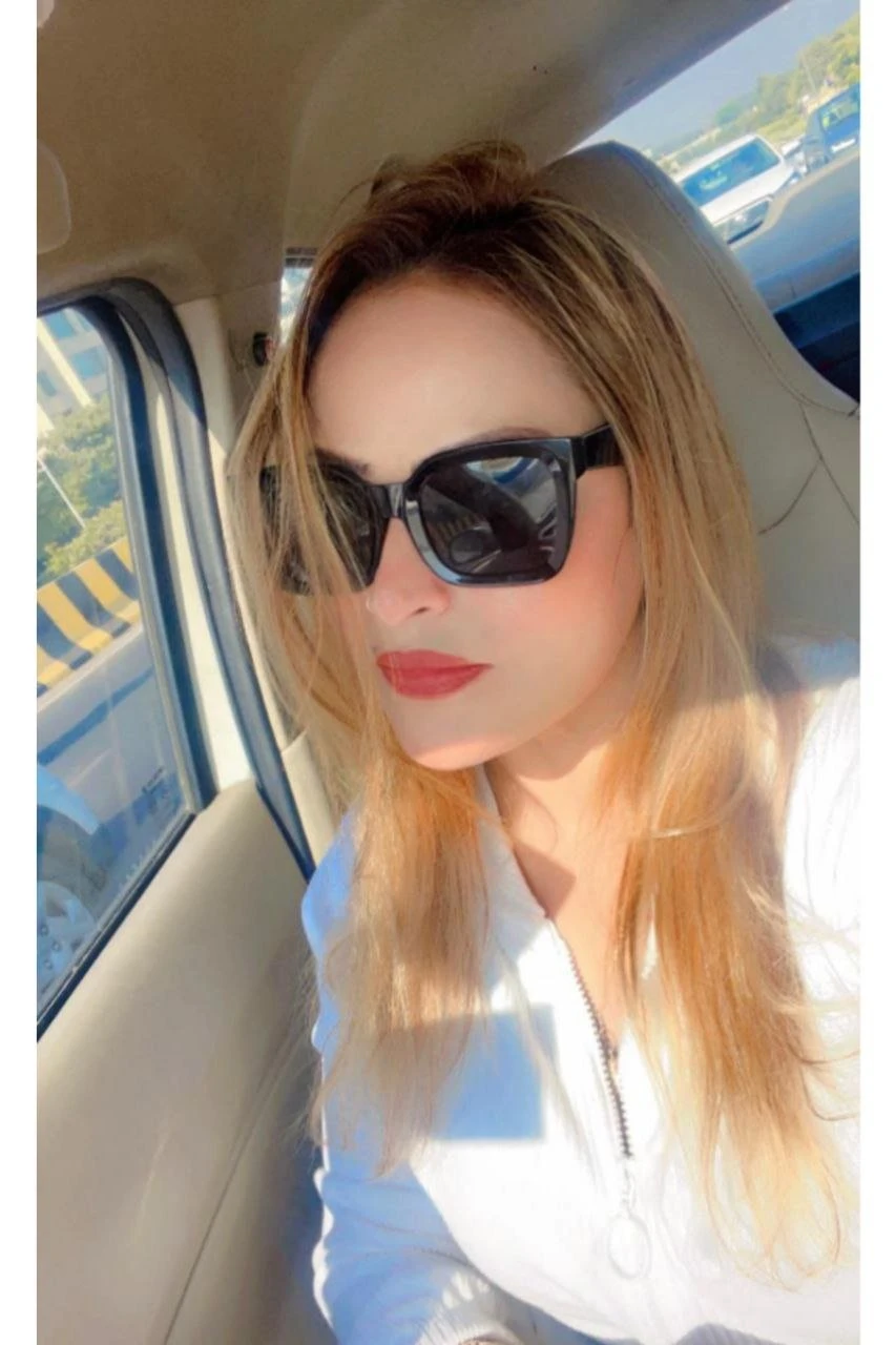 Sabby – Indian escort in Candolim, Goa — 4 / 5