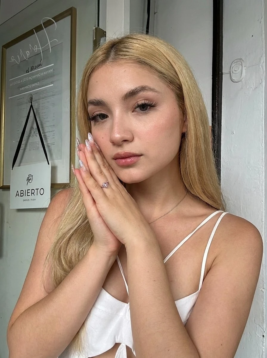 Amanda Velvet Vixen – Russian escort in Hong Kong, Escort, Hong Kong