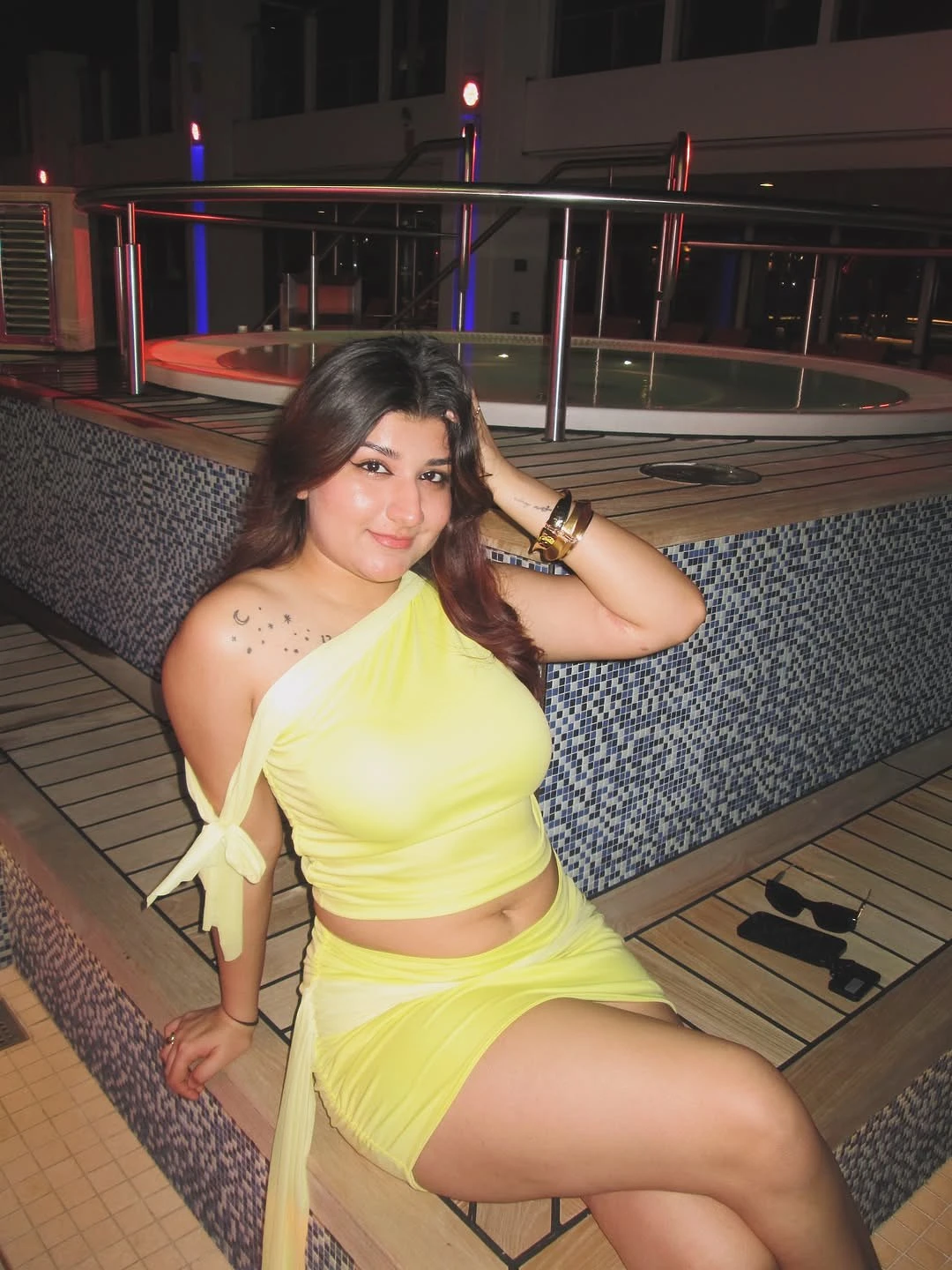 Vedika – Indian escort in Guwahati — 2 / 4