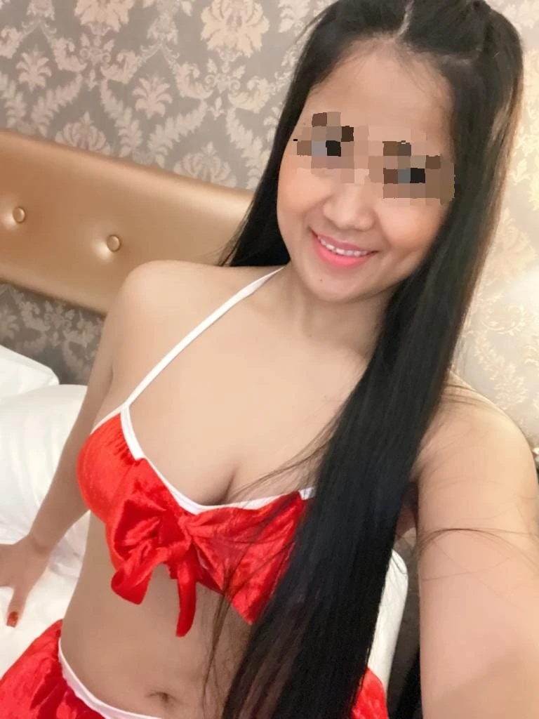 Cleo02 – Indonesian escort in Hong Kong — 2 / 4