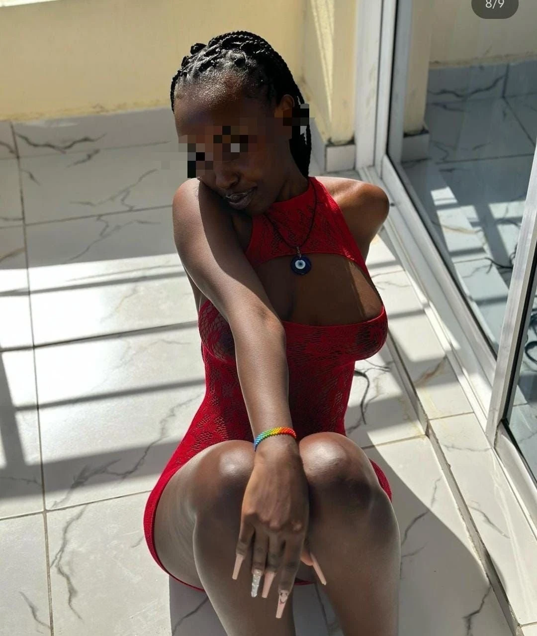 Miss J – South African escort in Chennai — 2 / 4