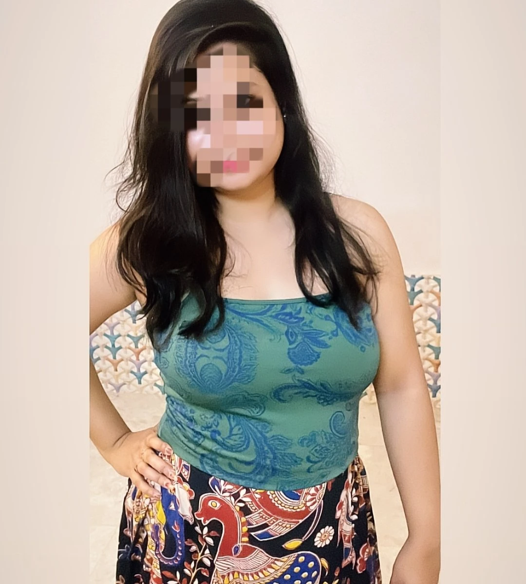 Vamika – Indian escort in Gurgaon — 2 / 4