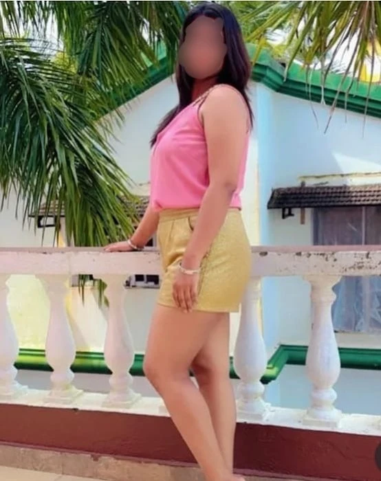 Real Meet With Independent Girl – escort in Bangalore — 3 / 4