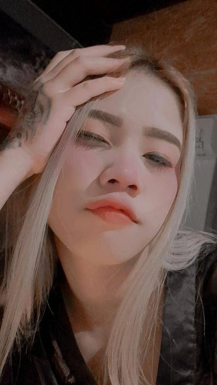 Bee – Thai escort in Hong Kong — 3 / 9