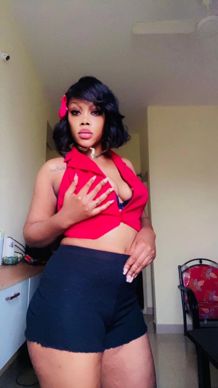 Rihanna Sex video calls now – Congolese escort in Bangalore — 8 / 12