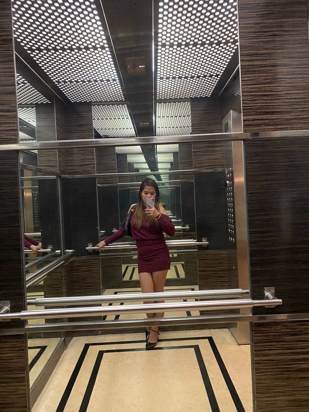 sunshine – escort in Hong Kong — 6 / 11