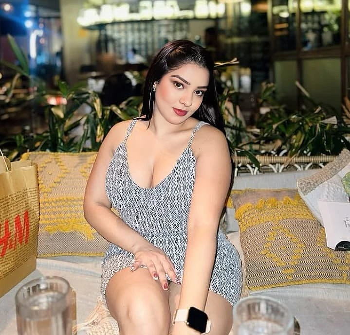 Roshni Escort Service – Indian escort in Bhubaneshwar — 4 / 5