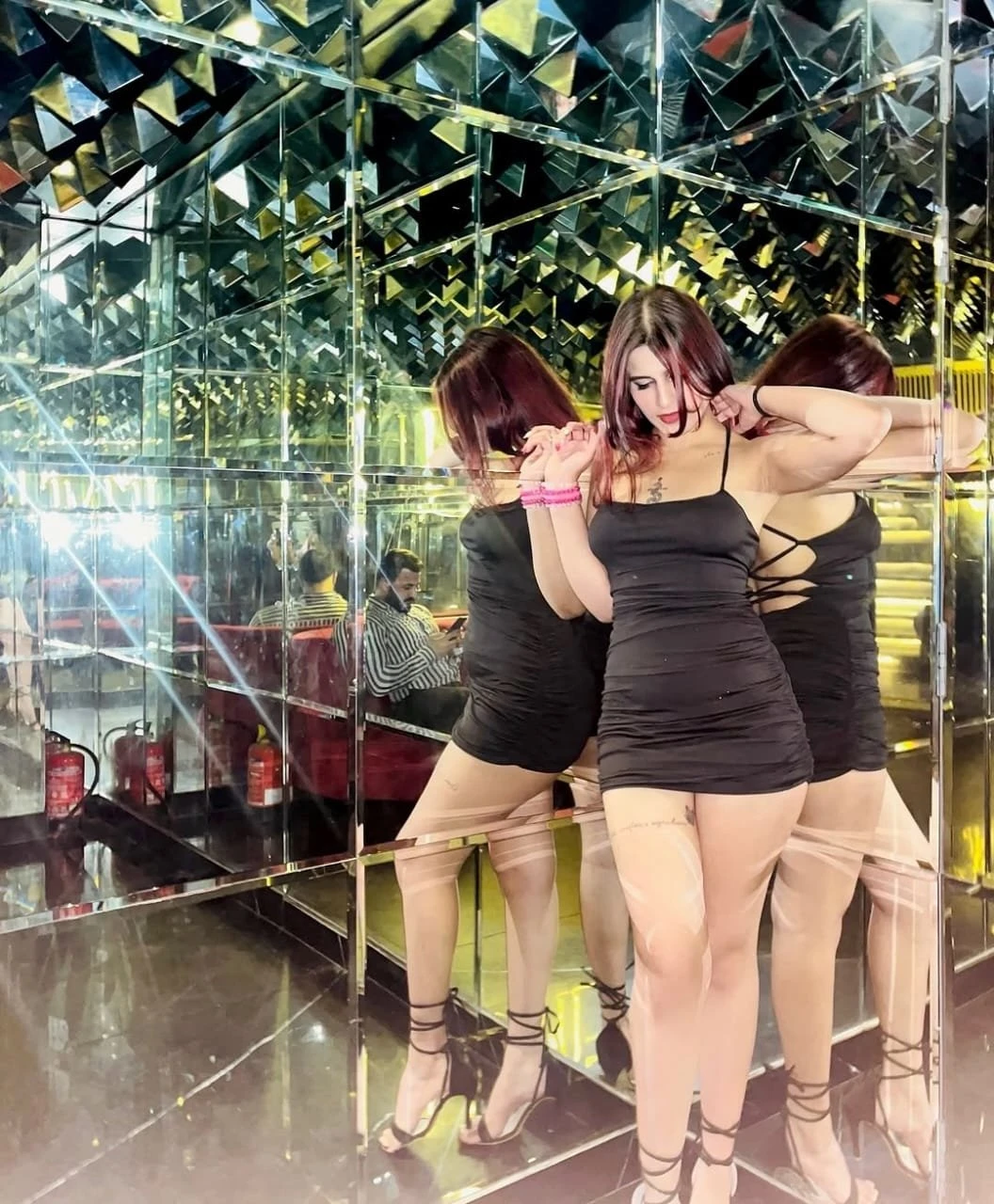 Shreya Sharma – Indian escort in Chennai — 2 / 3