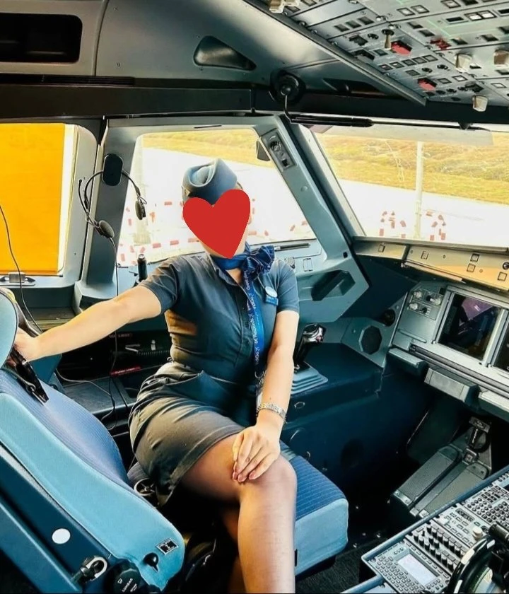 INDIGO AIRHOSTESS..REAL MEET..CAM SHOW – Indian escort in Bangalore — 8 / 25