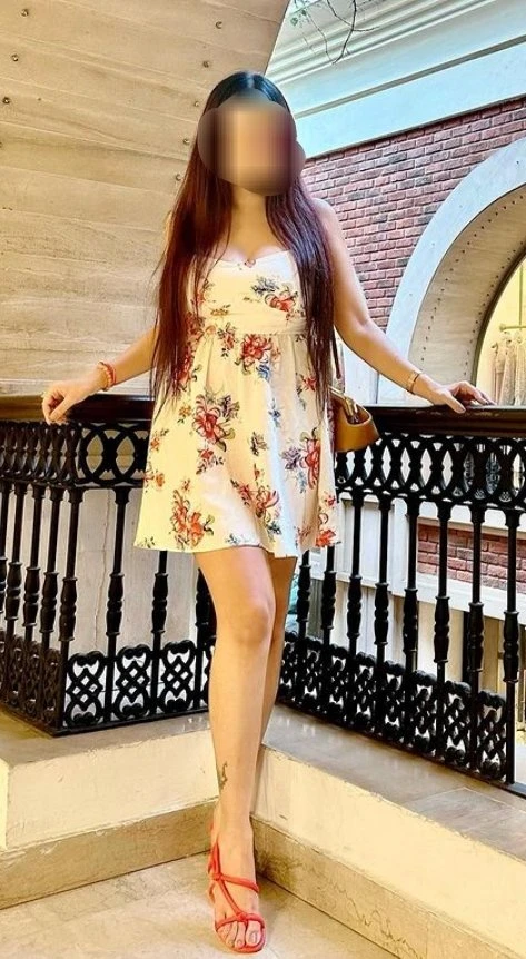 Paramjeet Real Meet and Cam Service – Indian escort in Chandigarh — 3 / 4