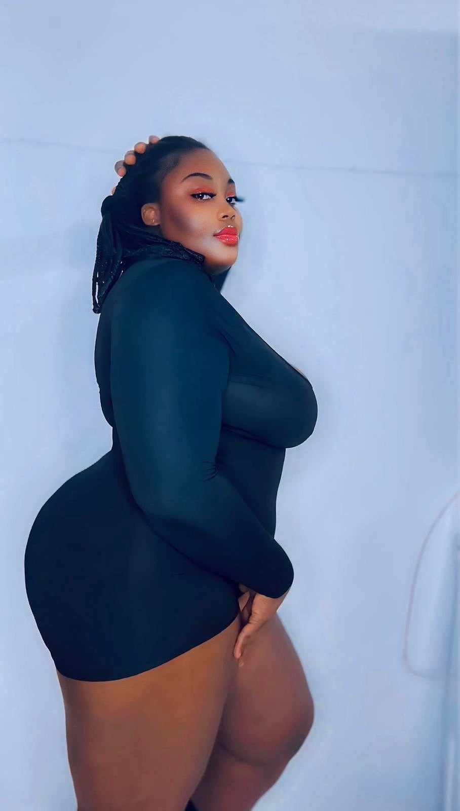 African Barbie Damsel +91//961255//2965 – Ghanaian escort in Gurgaon — 4 / 5