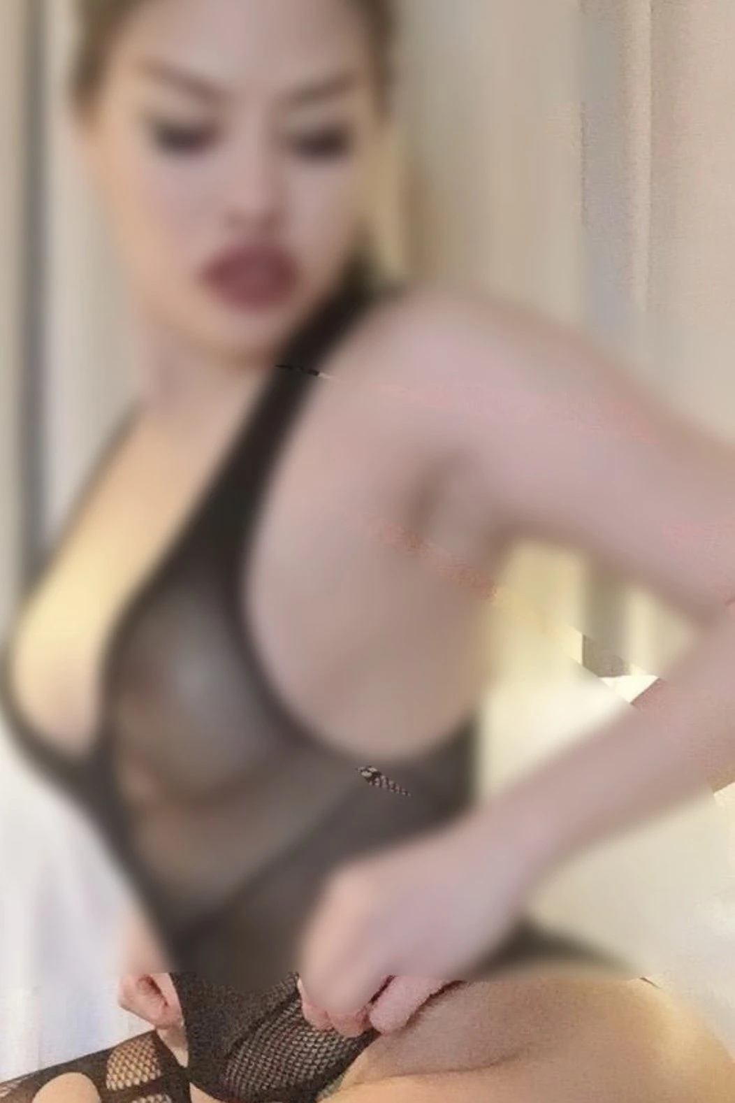 Ava on OFFER’s SUPERB Videocall – Filipino escort in Hong Kong — 10 / 12