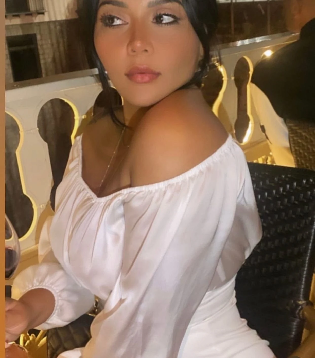 Fernanda Brazilian – Brazilian escort in Hong Kong — 17 / 18