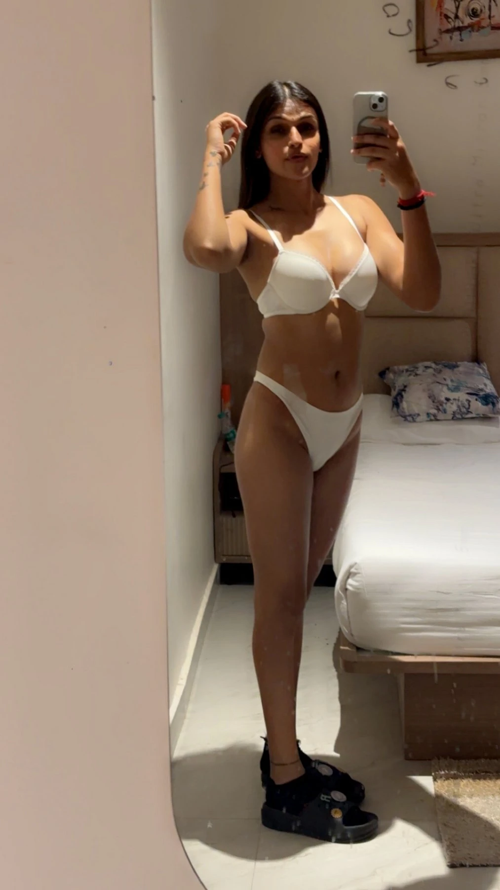Naira – Indian escort in Ahmedabad — 10 / 22