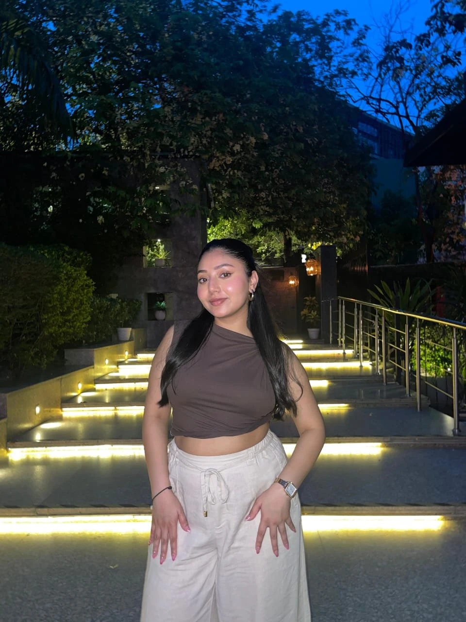 🧿 HELLO GUYS MY NAME IS JOSHNA LIVE NI – Indian escort in Bangalore — 4 / 5