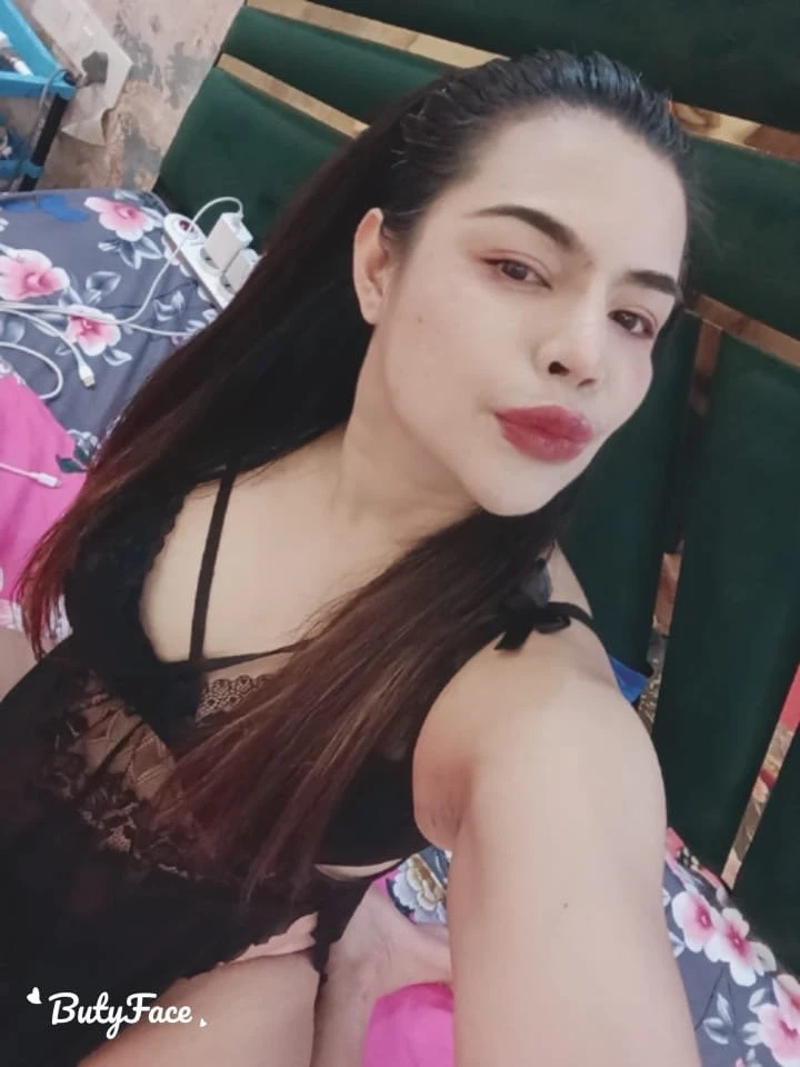 Nana – Thai masseuse in Chandigarh — 8 / 24