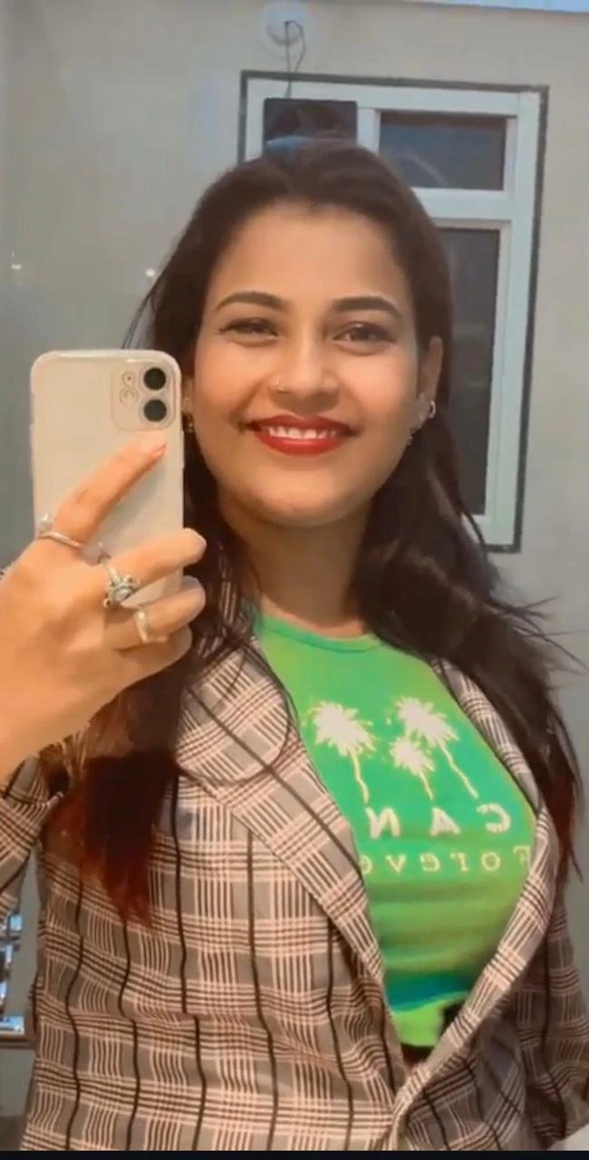 🦋 Mansi Passionate Independent 🦋 – Indian escort in Bangalore — 2 / 5